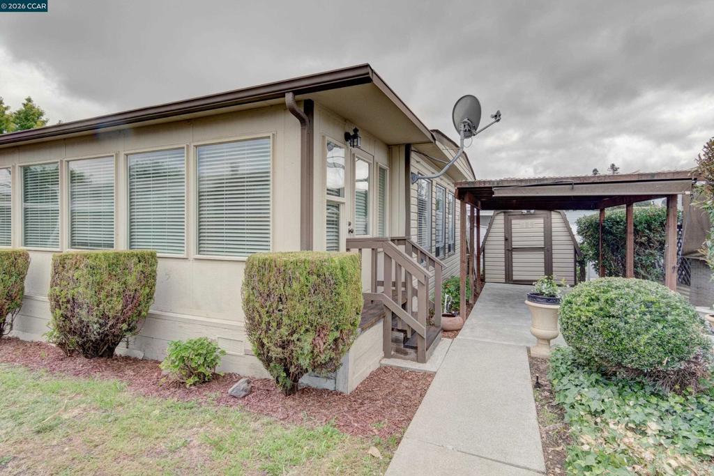 2287 Dalis Dr Property Photo 36