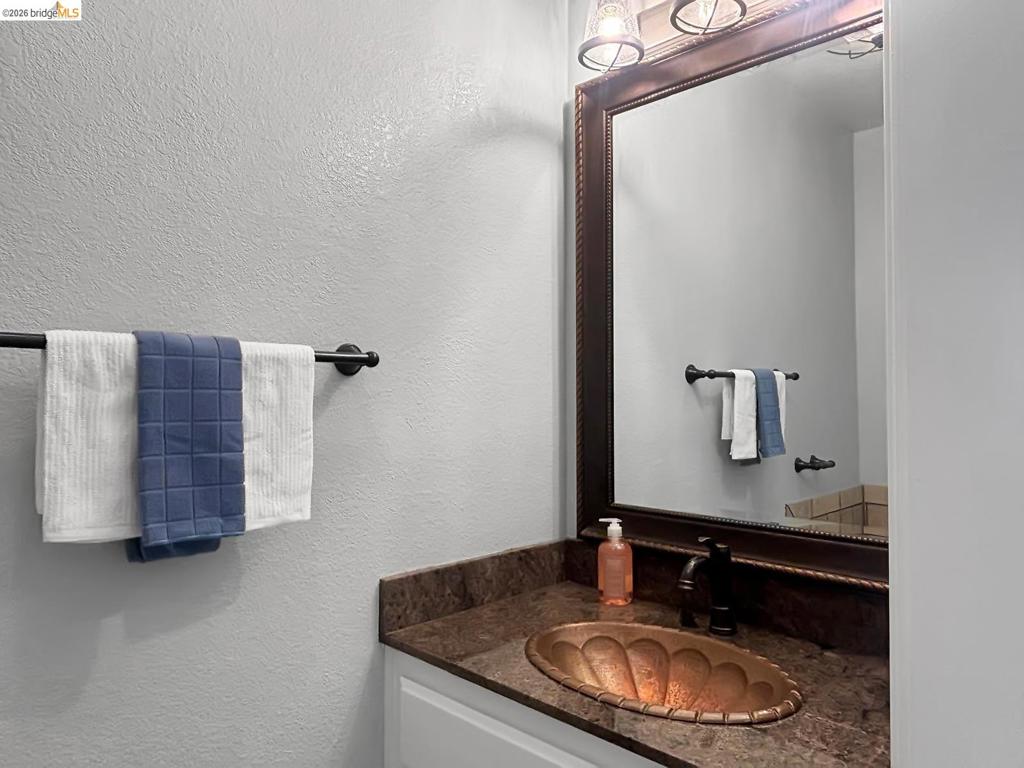 2055 Truman Ln Property Photo 11