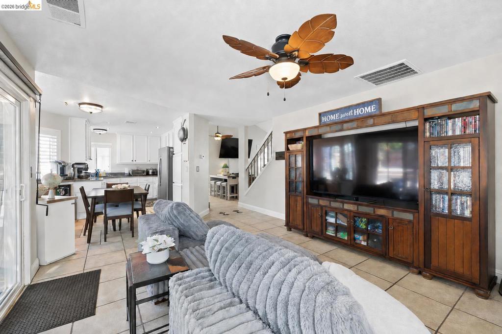 2055 Truman Ln Property Photo 17