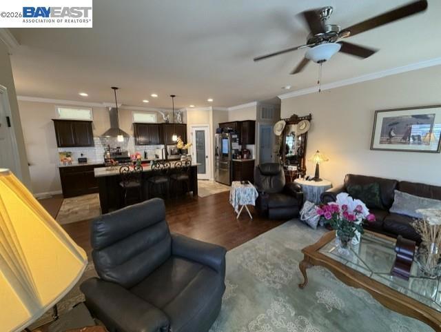 3263 Vineyard Ave Property Photo 11