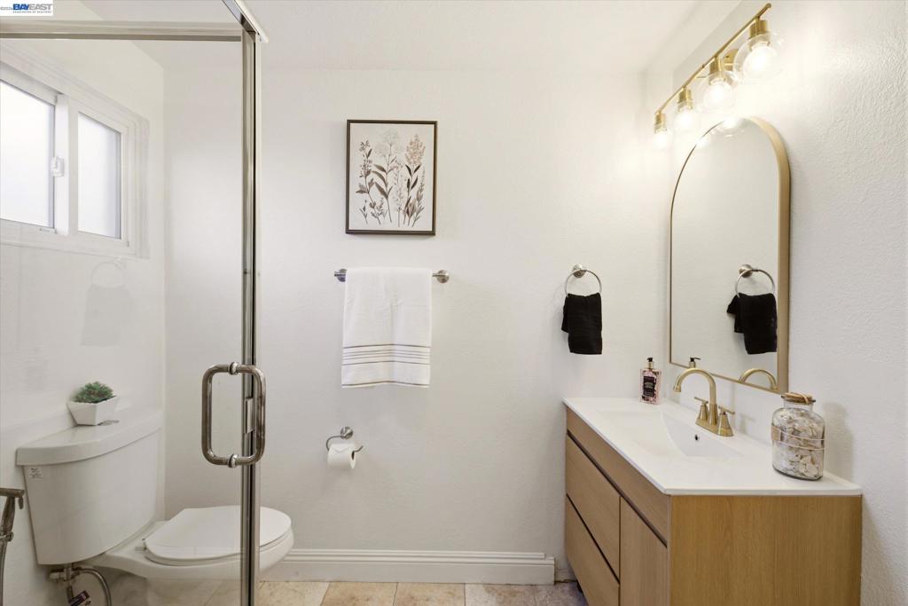 27409 Capri Ave Property Photo 18