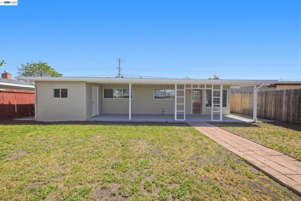 27409 Capri Ave Property Photo 29