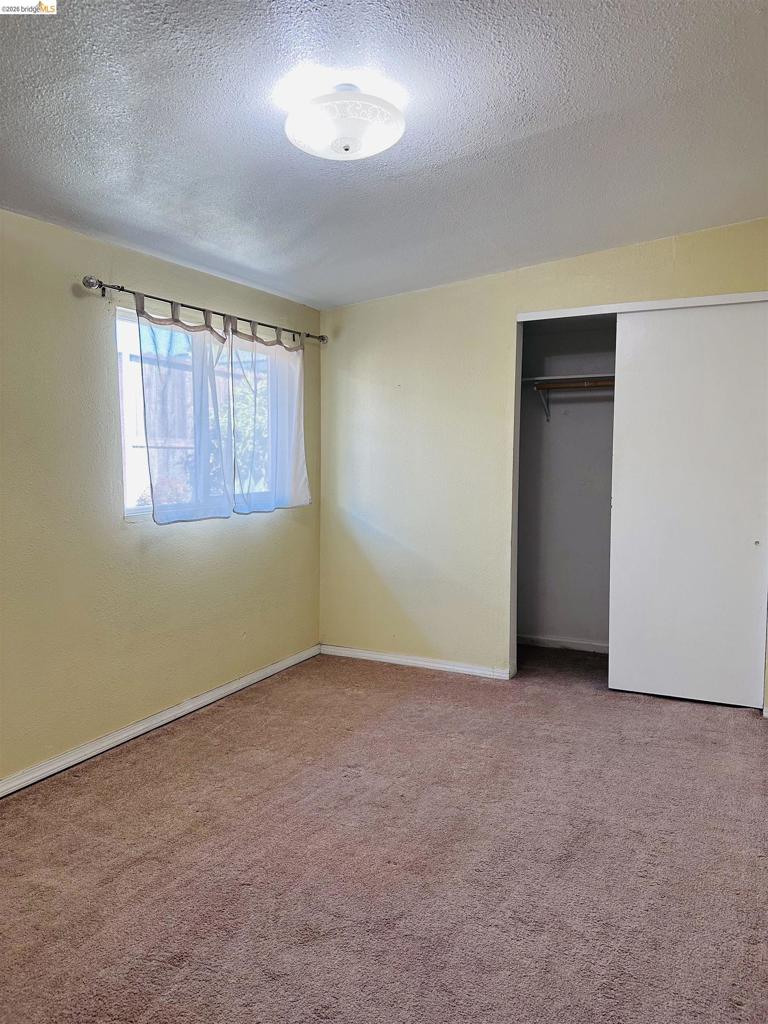 1044 Agate Ave Property Photo 8