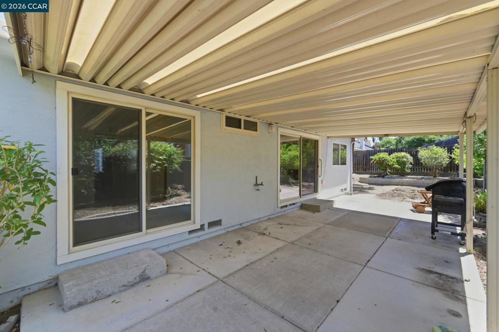 1100 Shaddick Dr Property Photo 13