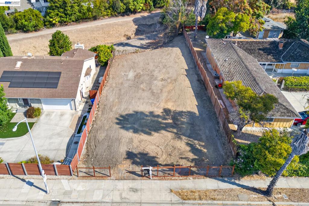 3279 Washington Blvd. Property Photo 1
