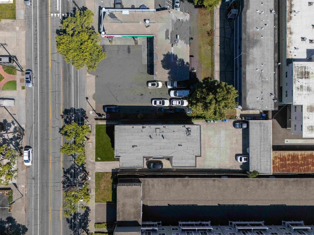 520 Bancroft Ave Property Photo 8