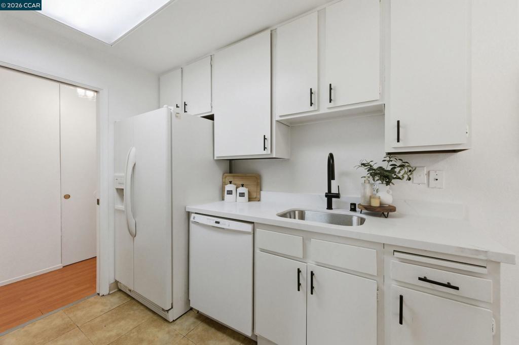 389 Belmont Street 103 Property Photo 4