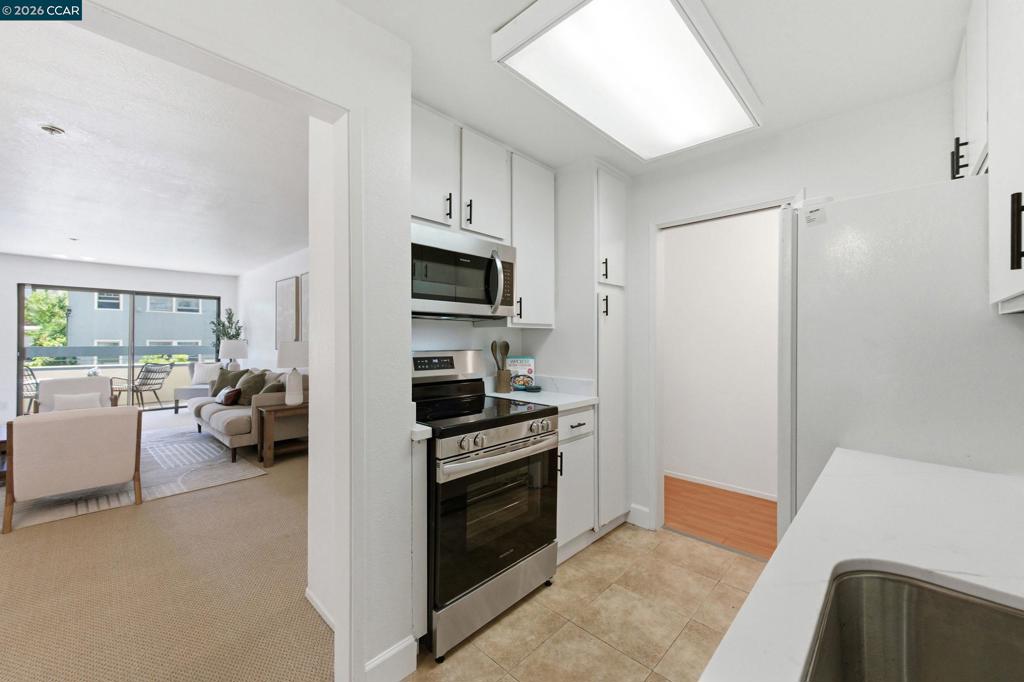 389 Belmont Street 103 Property Photo 10