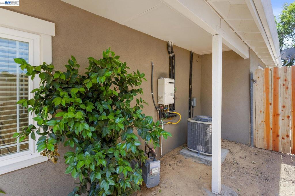 277 Shore Rd. Property Photo 40