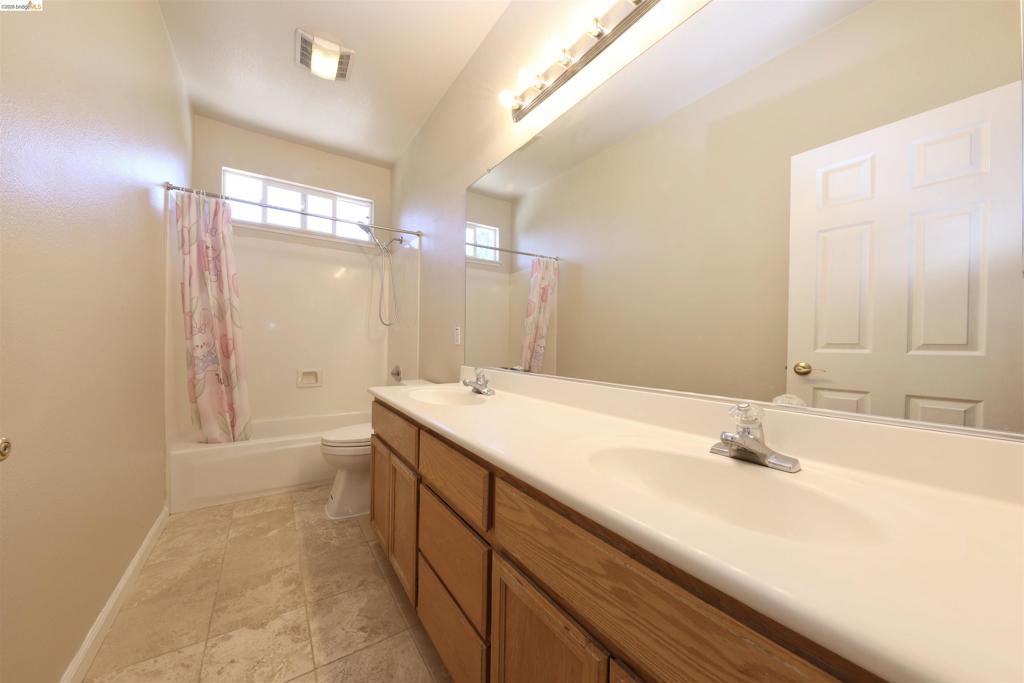 2641 Forty Niner Way Property Photo 16
