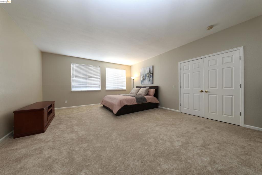 2641 Forty Niner Way Property Photo 18