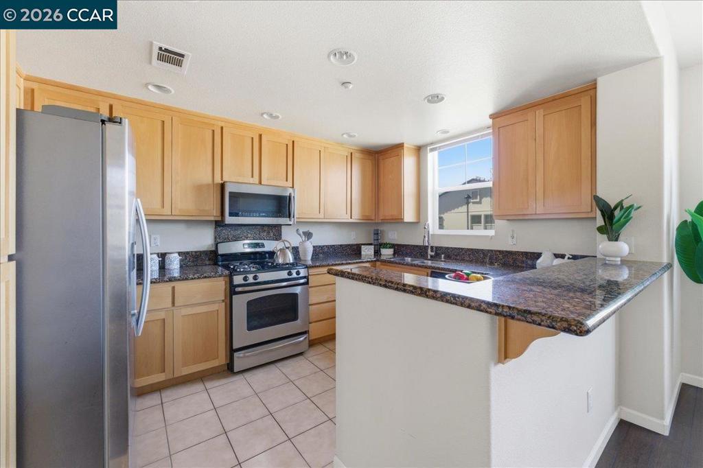 108 Serra Way Property Photo 13