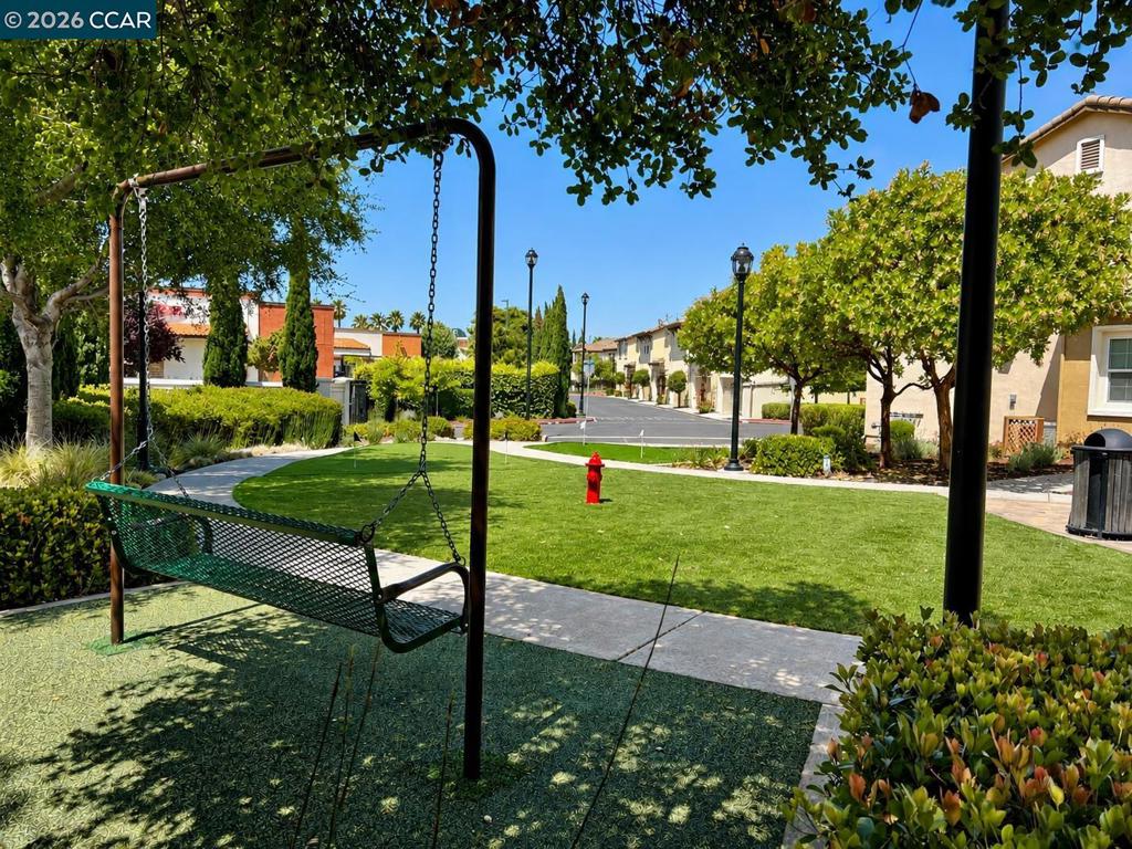 108 Serra Way Property Photo 35