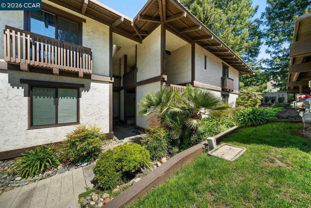 1476 Camino Peral C Property Photo 2
