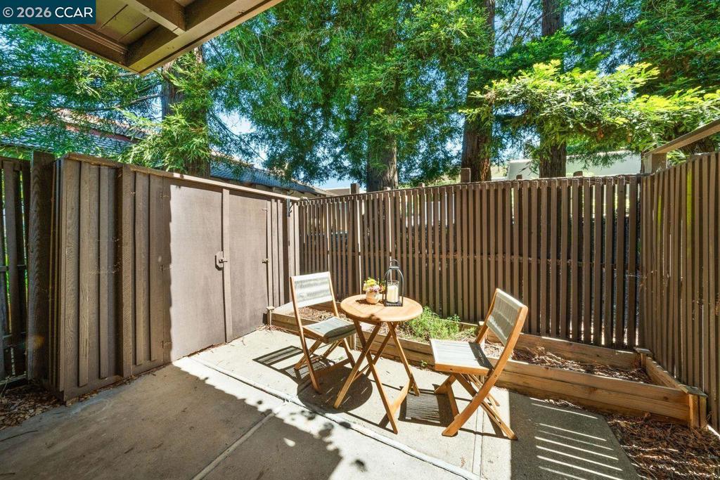 1476 Camino Peral C Property Photo 26