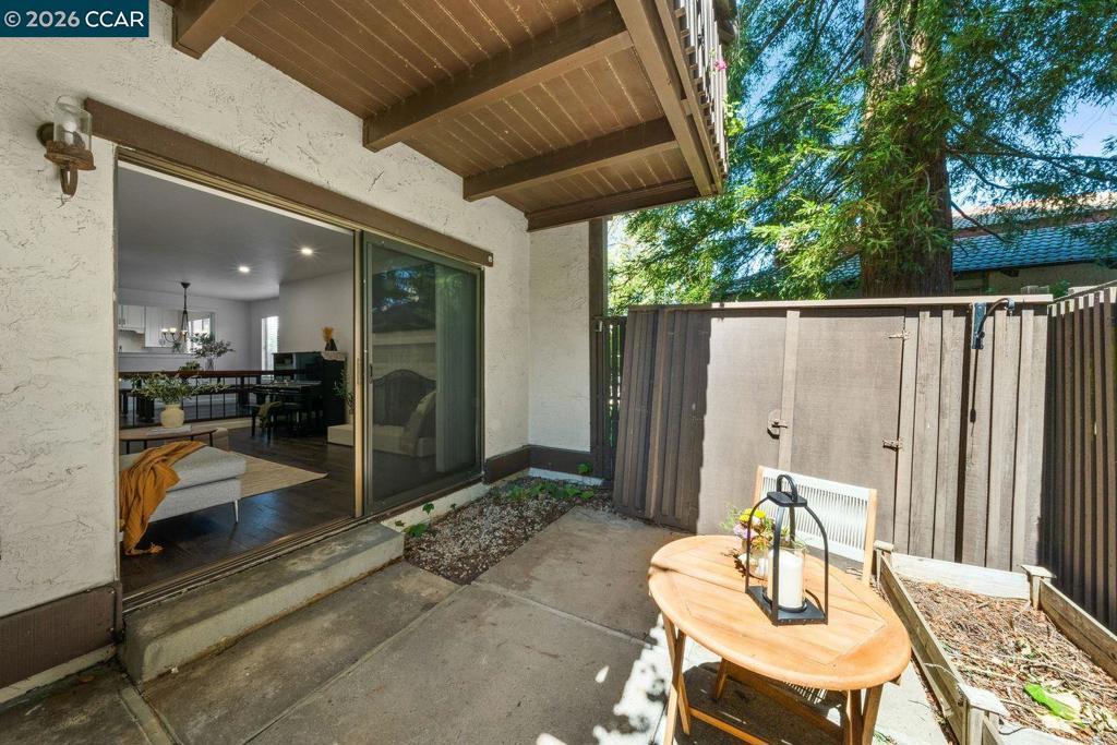 1476 Camino Peral C Property Photo 27