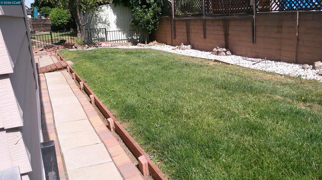 2320 Dalis Dr Property Photo 13