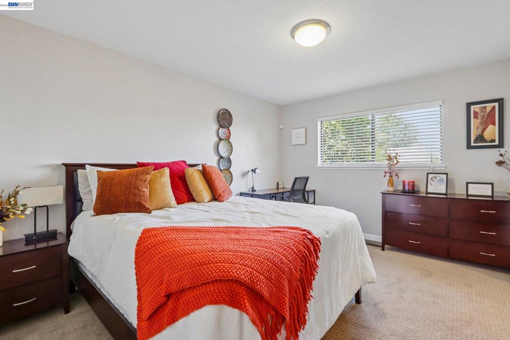 24653 Surrey Way Property Photo 16