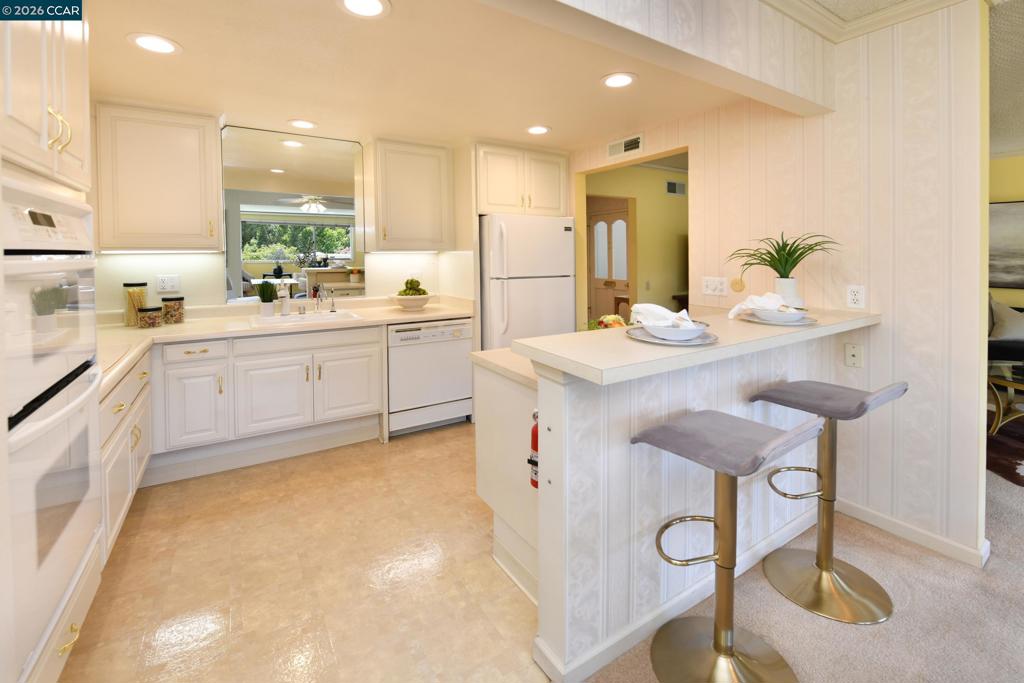 3349 Golden Rain Rd 15 Property Photo 11
