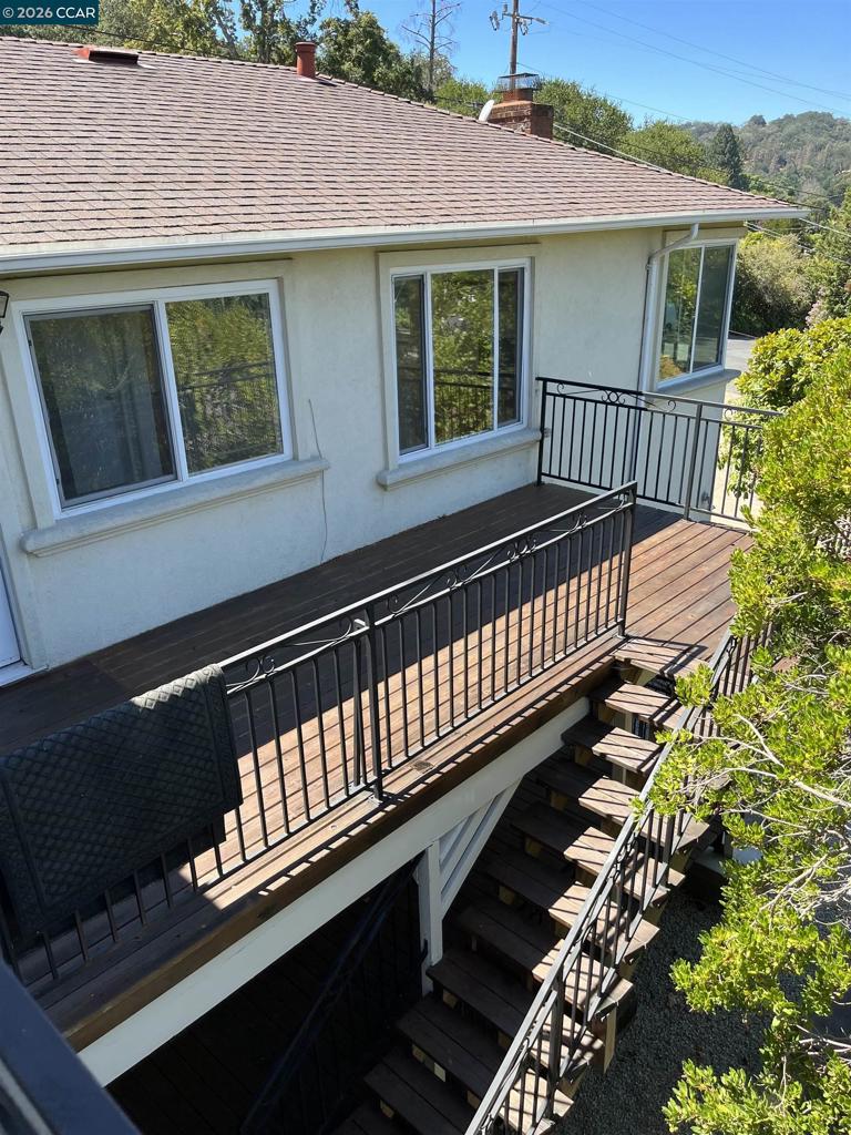 3692 Sundale Property Photo 3