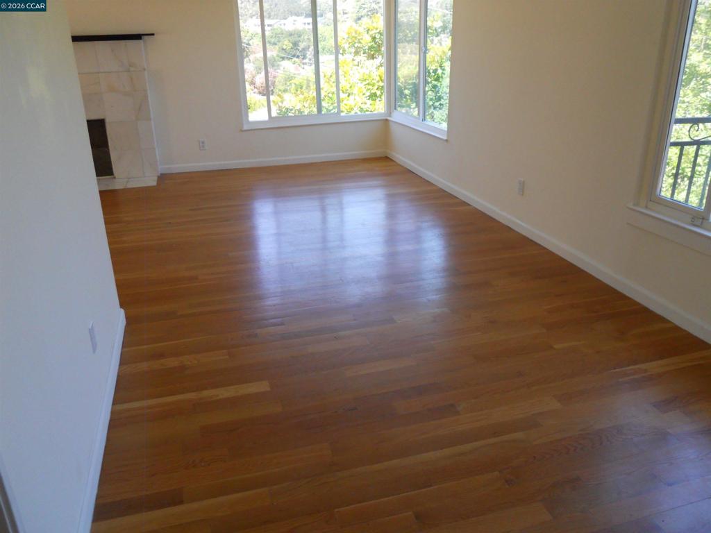 3692 Sundale Property Photo 12