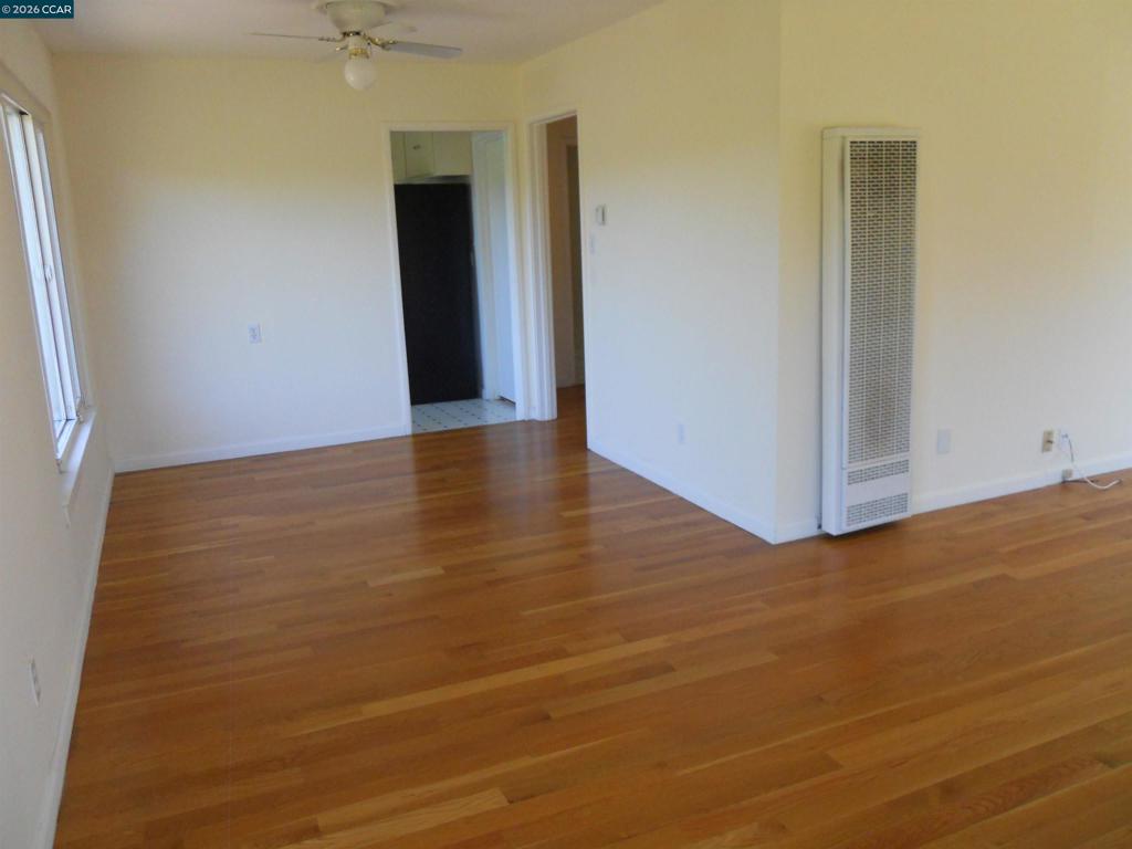 3692 Sundale Property Photo 13