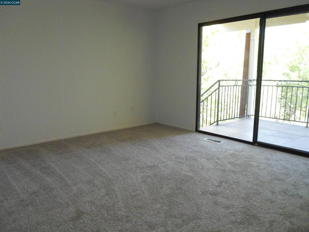 3692 Sundale Property Photo 24