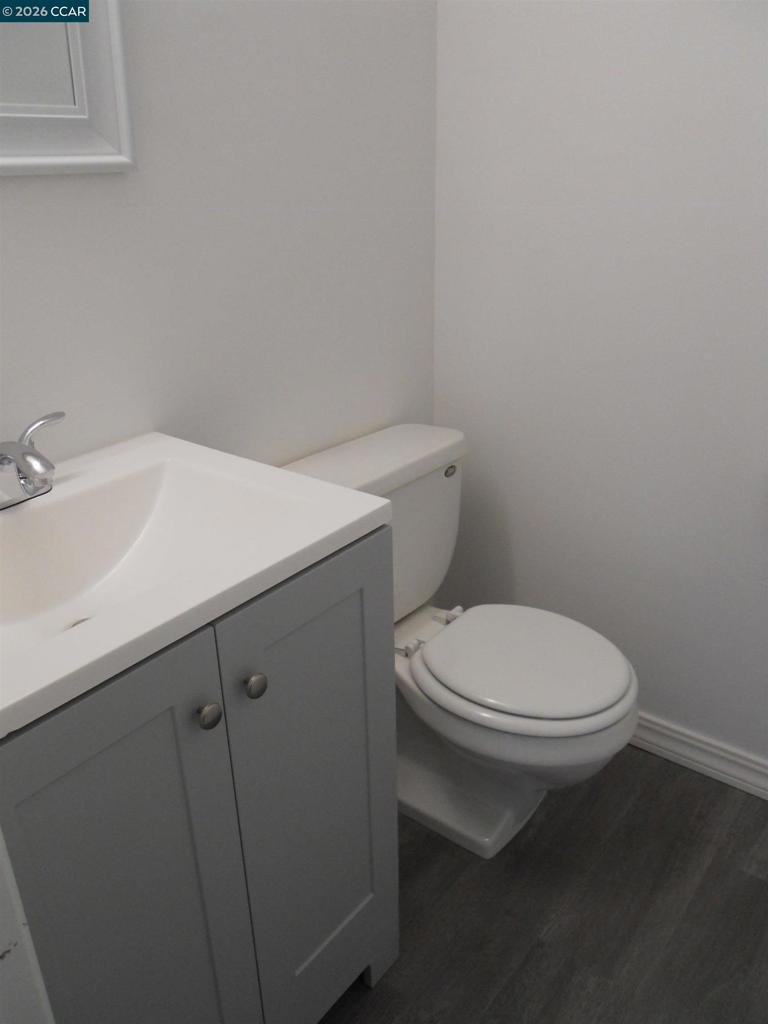 3692 Sundale Property Photo 33