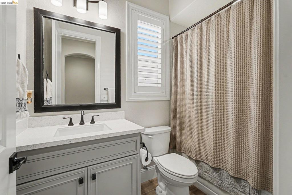1696 Provence Ln Property Photo 10