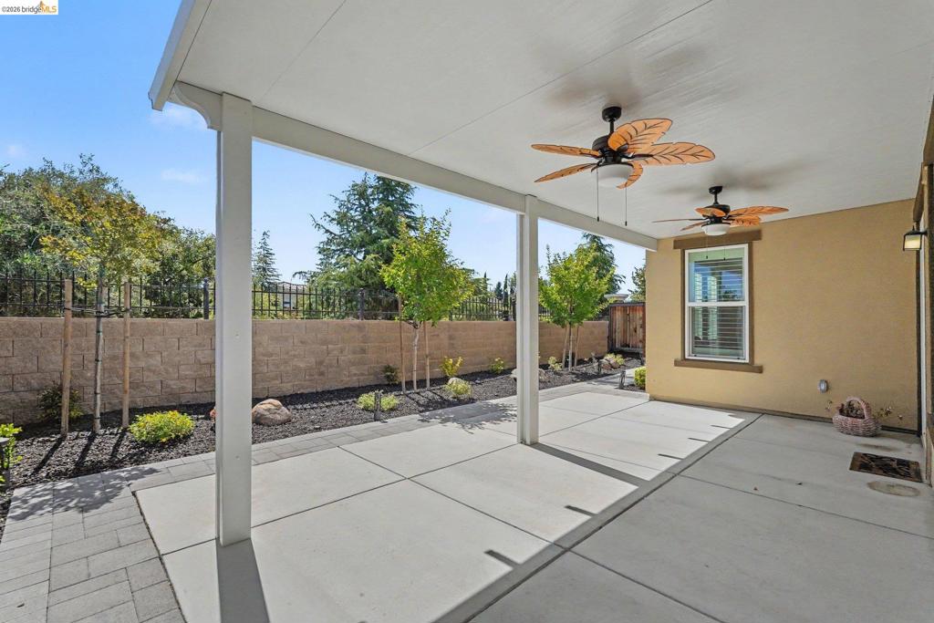 1696 Provence Ln Property Photo 33