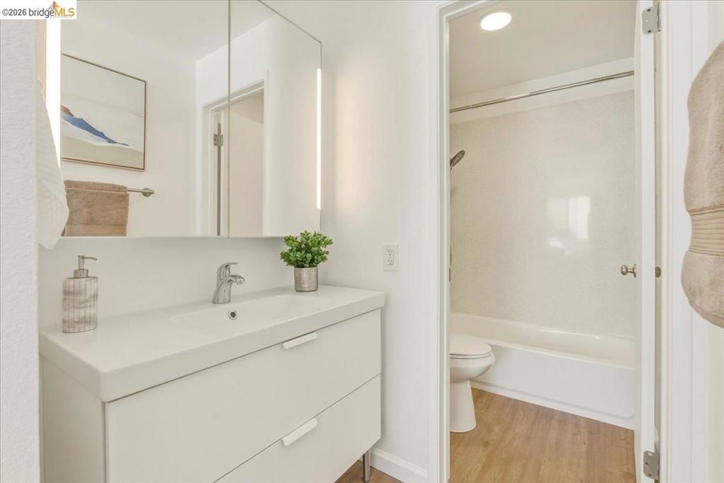 545 Pierce St 2313 Property Photo 26