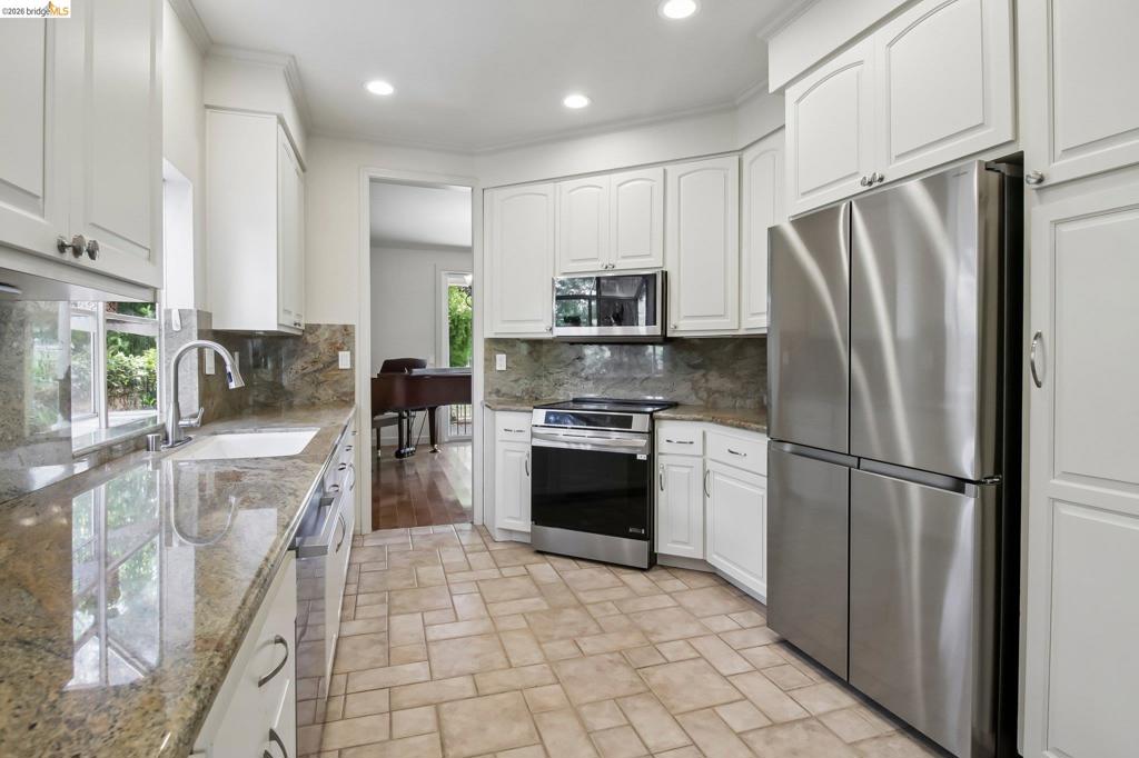1251 Canyon Side Ave Property Photo 33