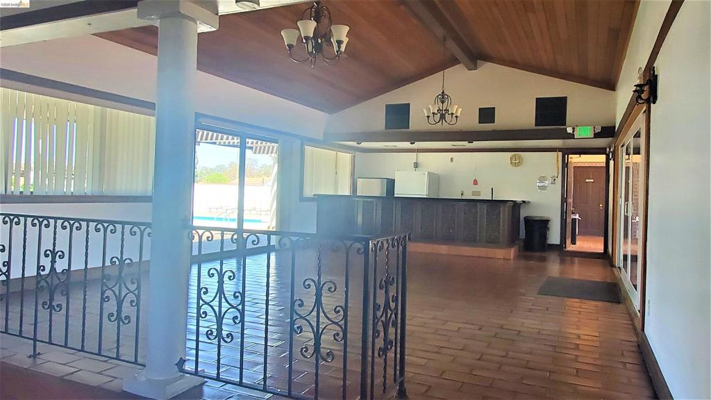 5448 Arbolada Dr Property Photo 44