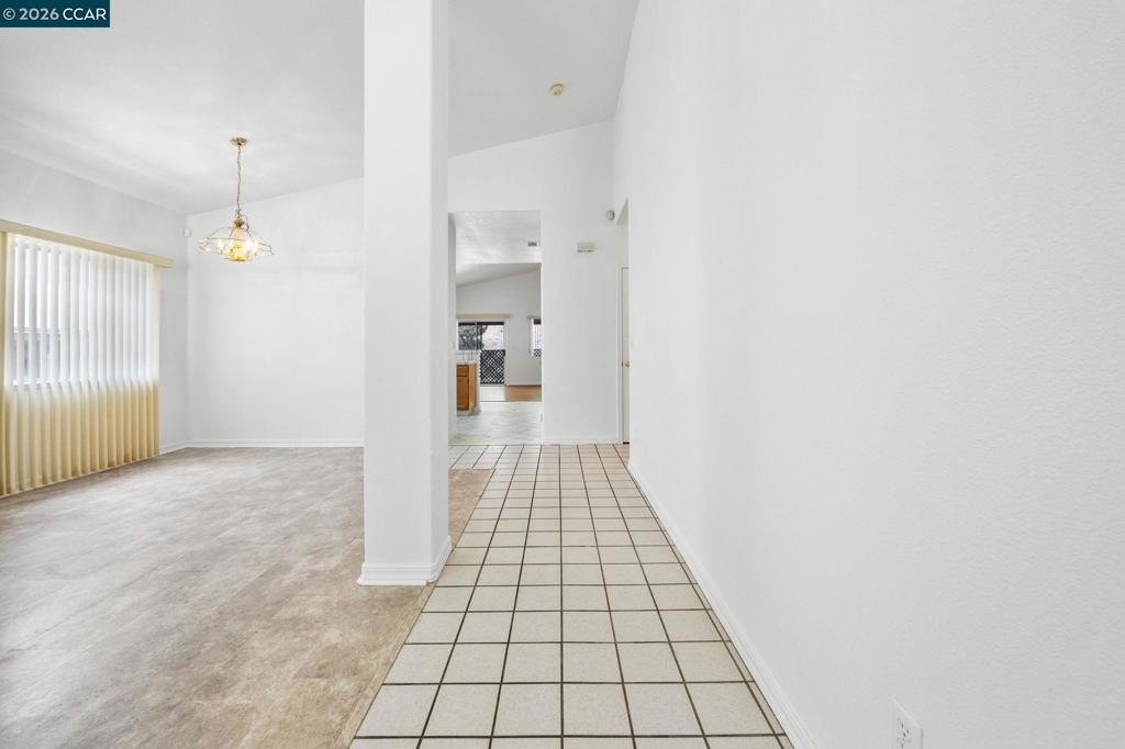 1402 Legend Circle Property Photo 5