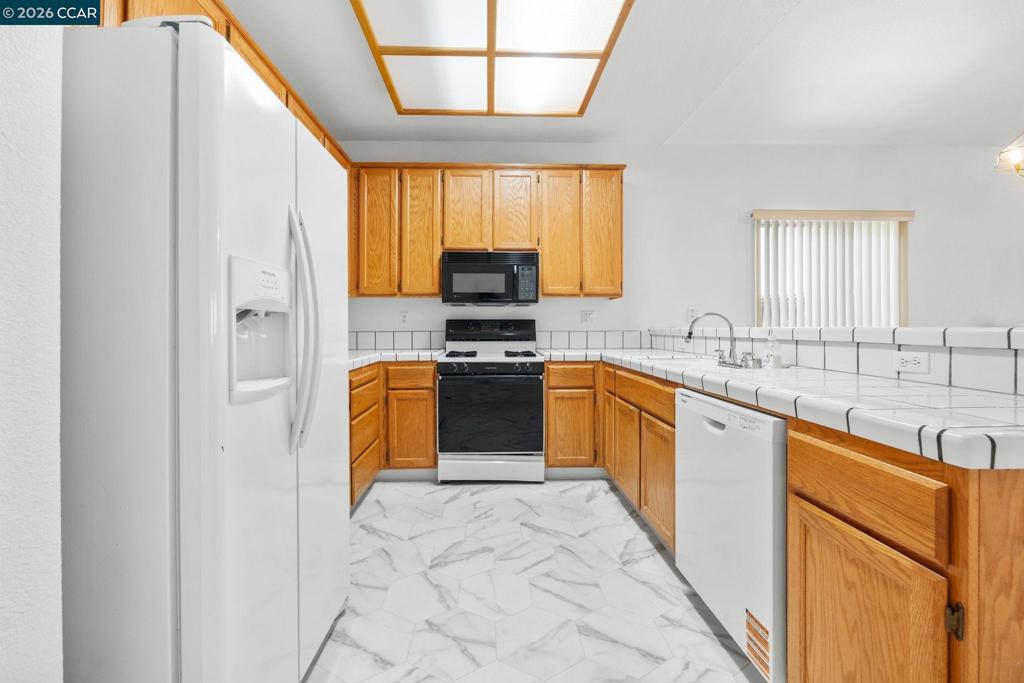 1402 Legend Circle Property Photo 8