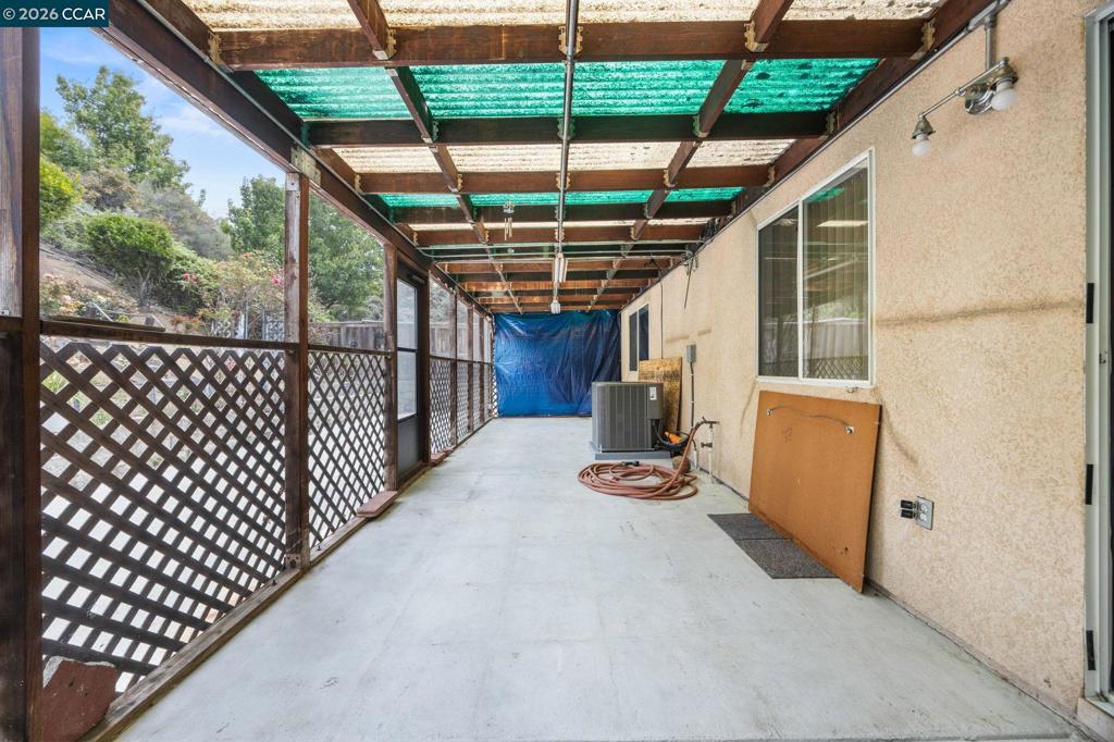 1402 Legend Circle Property Photo 14