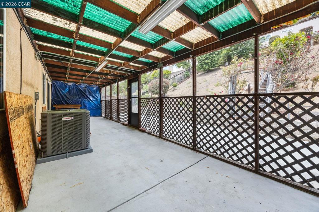 1402 Legend Circle Property Photo 15
