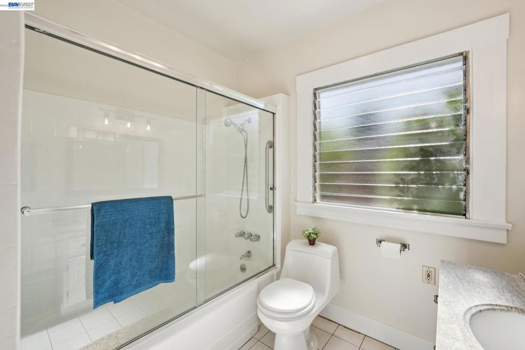 3244 Fernside Blvd Property Photo 31