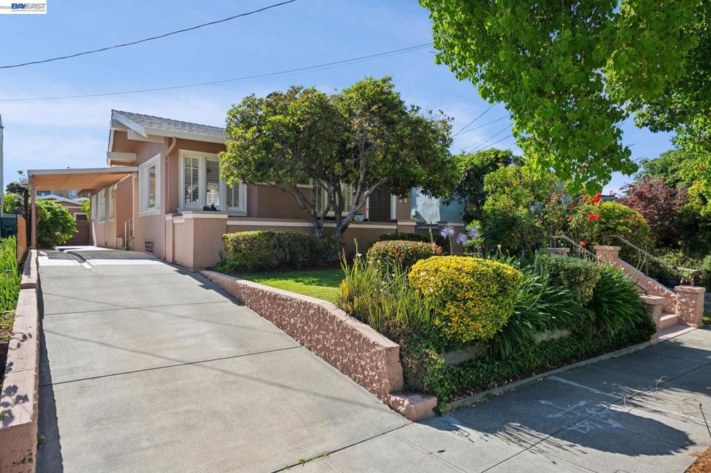 3244 Fernside Blvd Property Photo 45