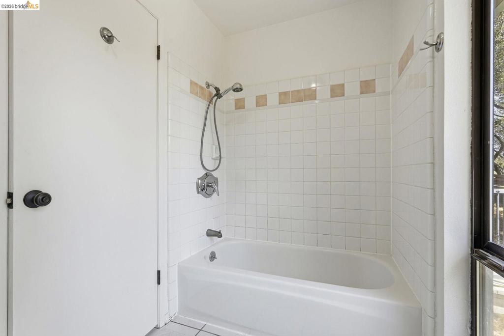 5171 Westridge Cir Property Photo 28