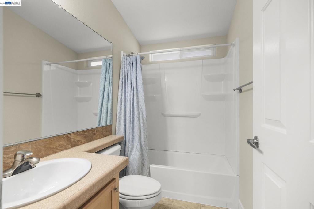 3263 Vineyard Ave., #187 Property Photo 11