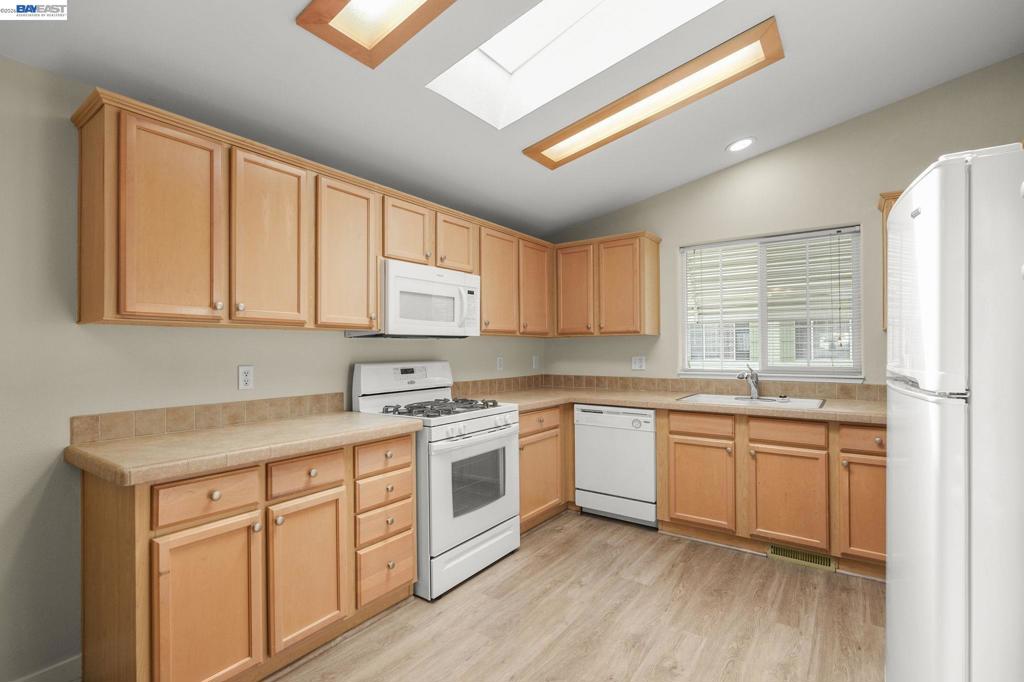 3263 Vineyard Ave., #187 Property Photo 15