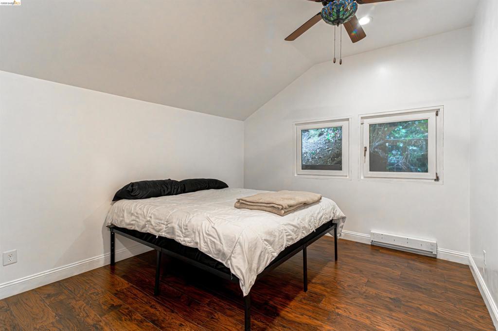 14999 Foothill Blvd Property Photo 21
