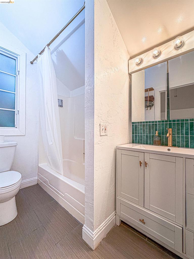 14999 Foothill Blvd Property Photo 23