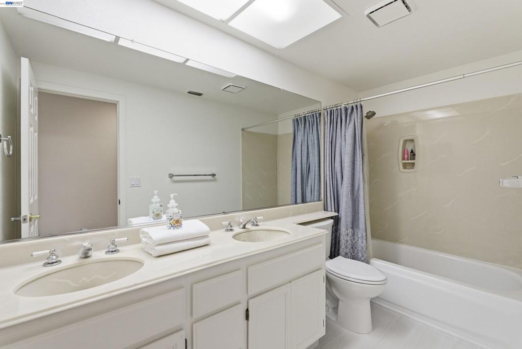 540 Ivy Pointe Circle Property Photo 25