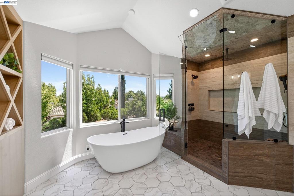 8303 Regency Dr Property Photo 34