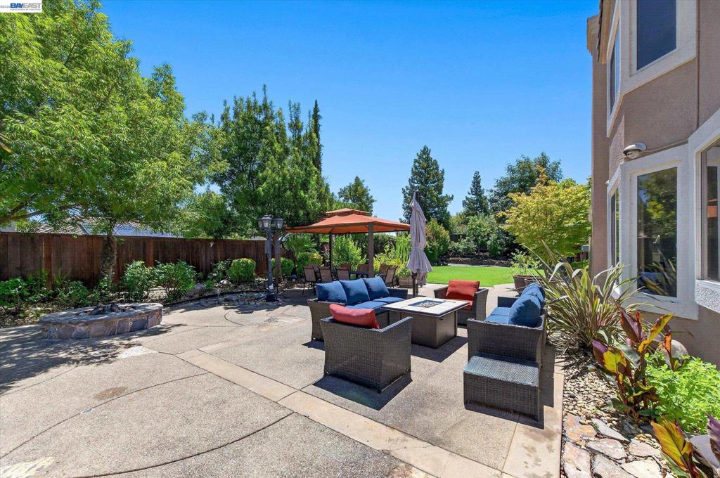 8303 Regency Dr Property Photo 39