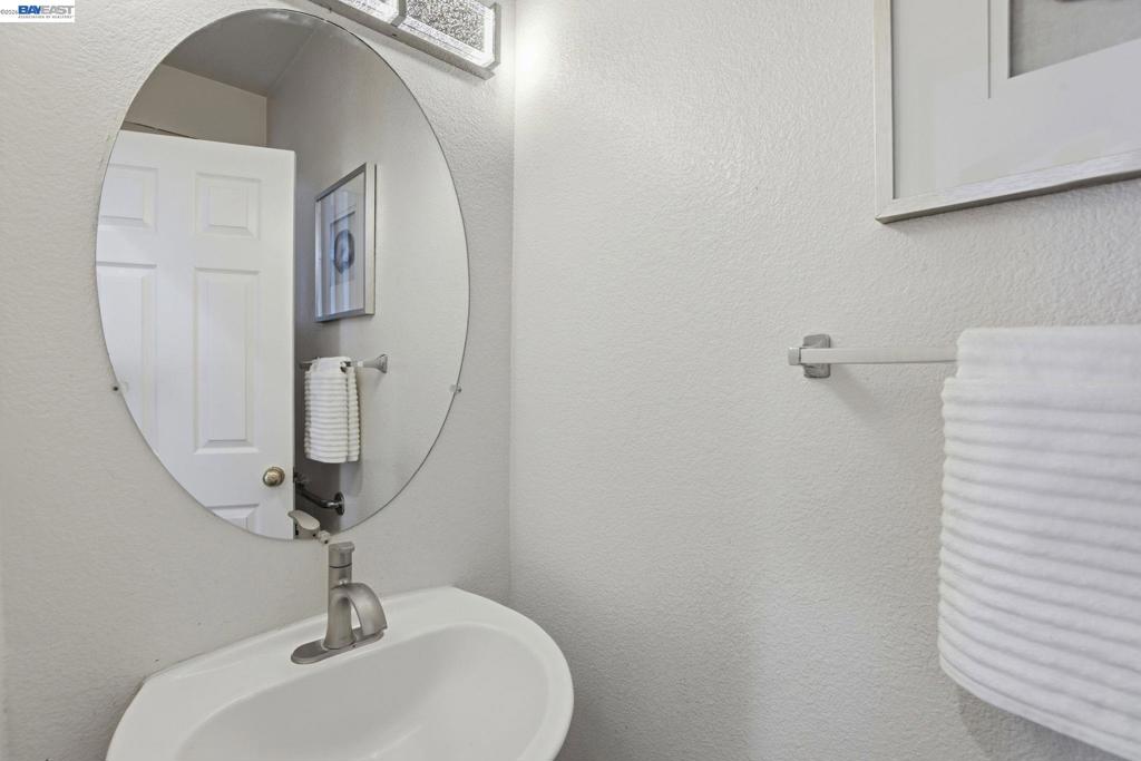 7318 Bower Ln Property Photo 14