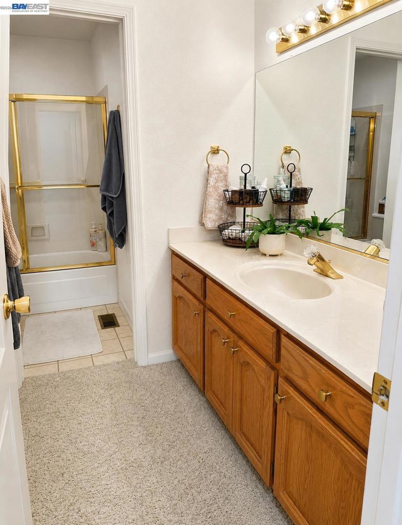 425 Beverly St Property Photo 11