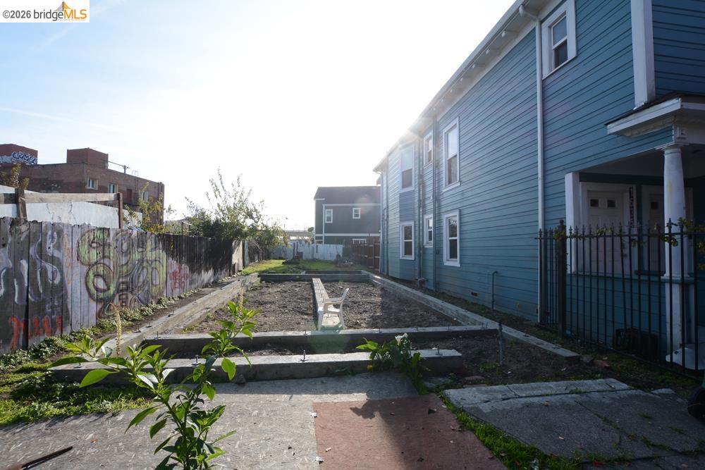 0- 8th St Property Photo 28